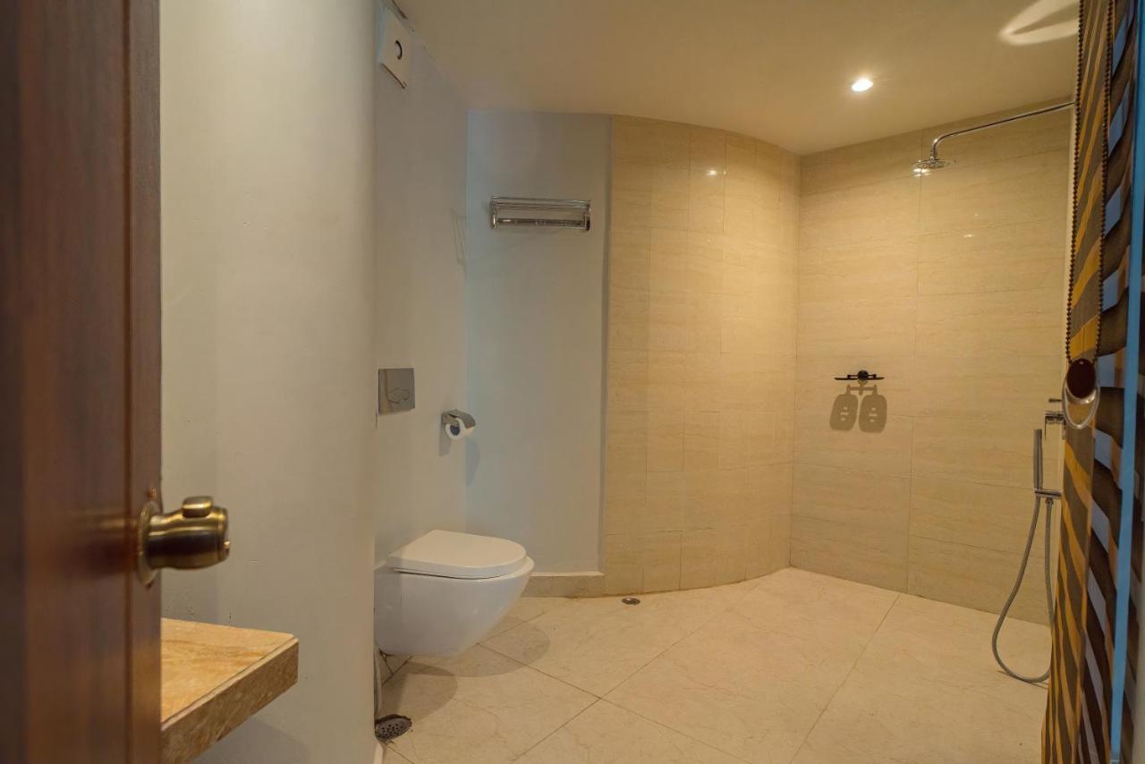 Emerald Hotel Aizawl Exterior photo