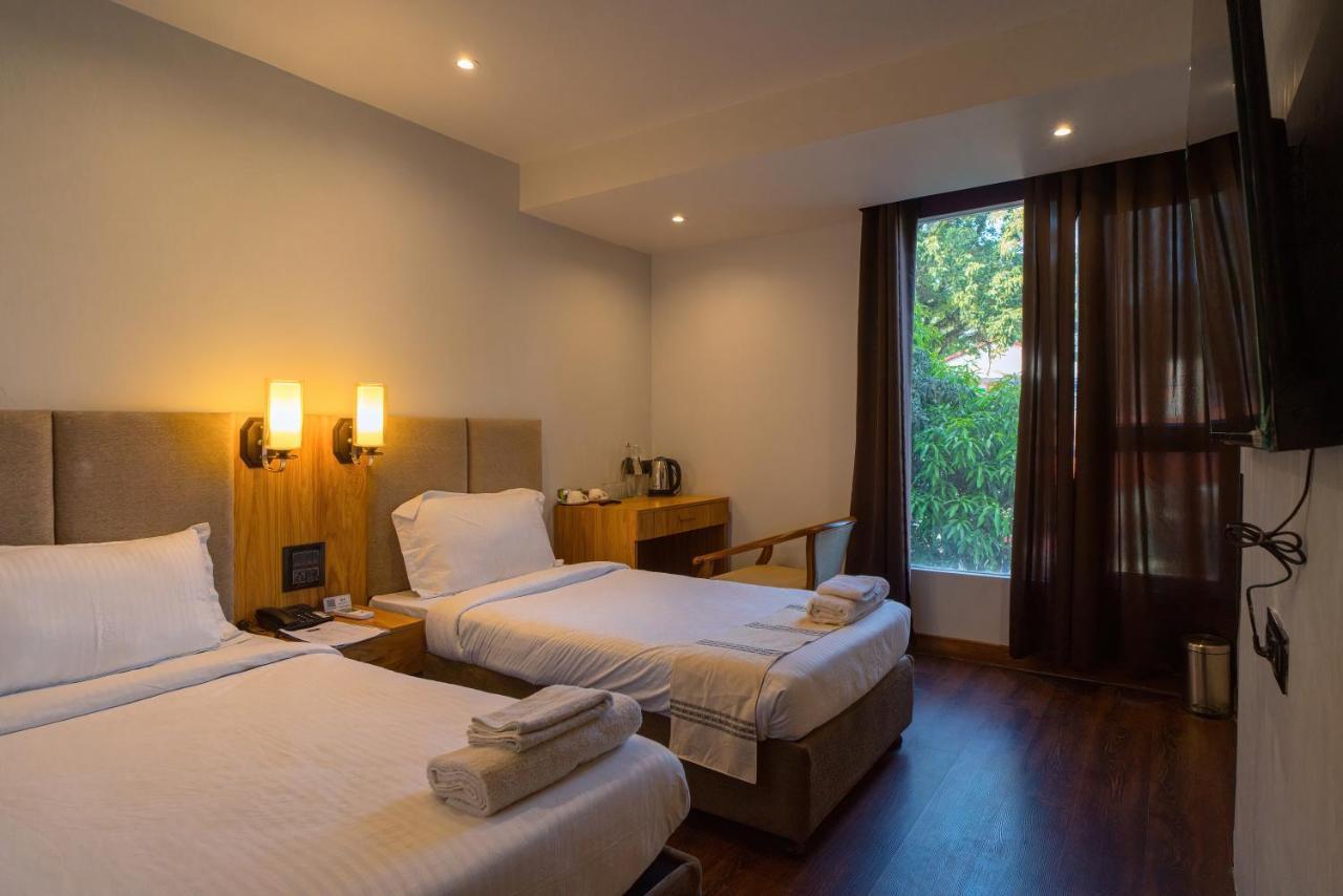 Emerald Hotel Aizawl Exterior photo